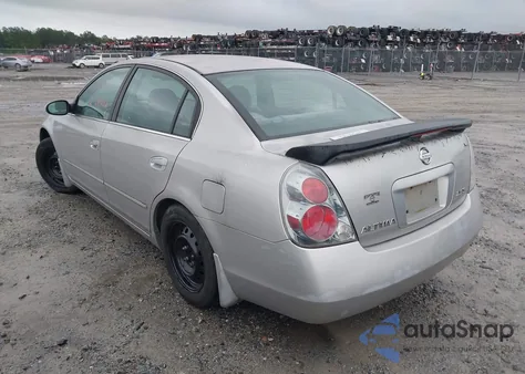2005 Nissan Altima 2.5 S from USA, damaged, VIN 1N4AL11D65N412748